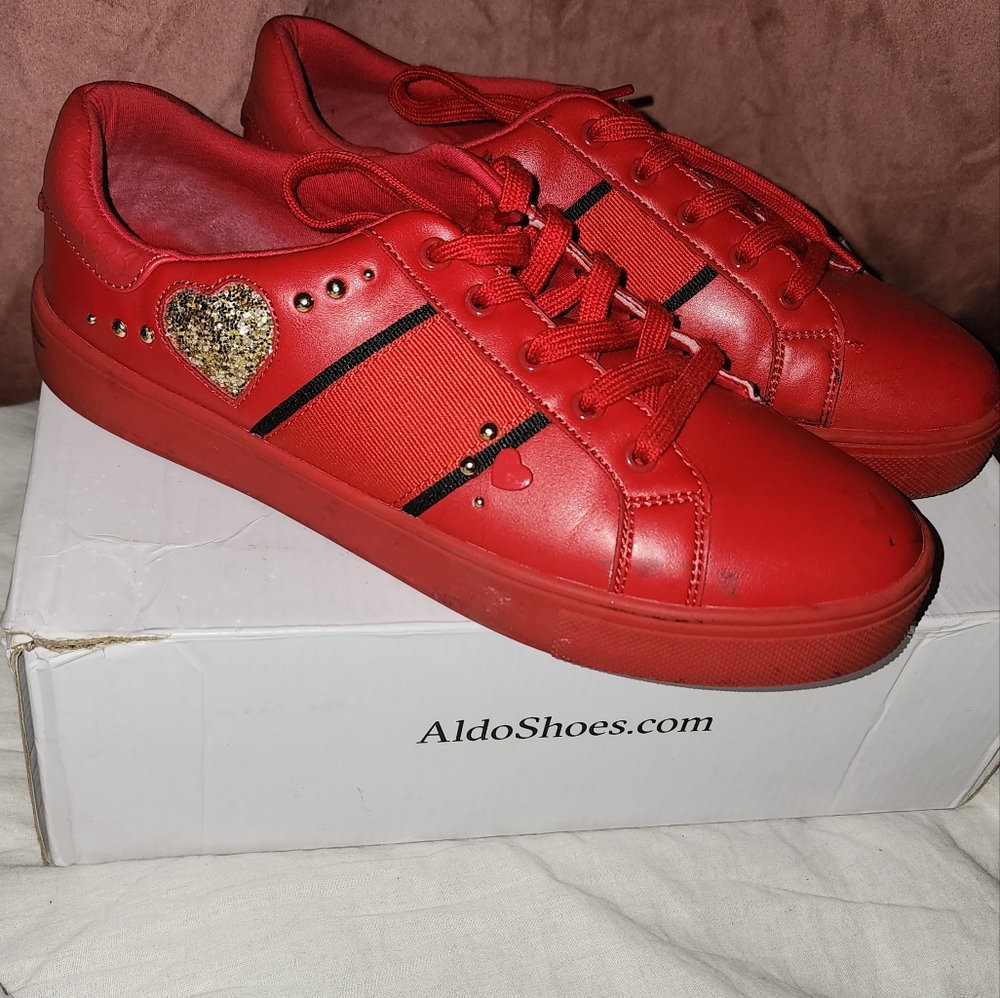 Used Aldo red shoes